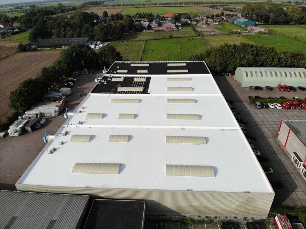 Dakrenovatie Rosmalen & Berlicum: Duurzame Witte Dakbedekking